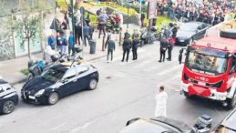 Film gibi soygun: Bankayı soyup t&uuml;nelden ka&ccedil;tılar