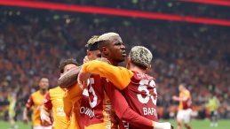 Galatasaray evinde Fenerbah&ccedil;e'yi 2 ma&ccedil; sonra mağlup etti!