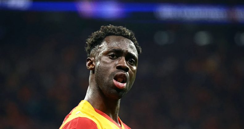 Galatasaray ve G&ouml;ztepe'nin Savunması Avrupa'da "10" Numara