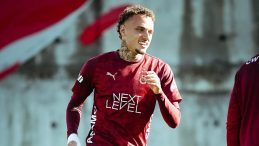 Galatasaray'da Trabzonspor ma&ccedil;ı mesaisi s&uuml;rd&uuml;!