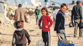 Gazze&rsquo;de Fareler &Ccedil;ocukları Isırıyor