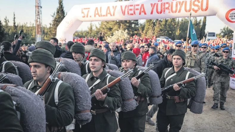 Gen&ccedil;lik Şehitlere Vefa İ&ccedil;in Y&uuml;r&uuml;d&uuml;