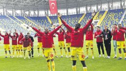 G&ouml;ztepe hayata d&ouml;nd&uuml;