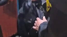 G&uuml;mr&uuml;ğe Giren Yolcu Otob&uuml;s&uuml;nde 1 Milyon 40 Bin Lira Ele Ge&ccedil;irildi!