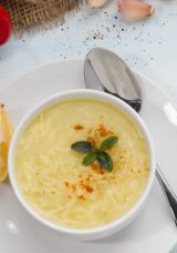 Hastalara Şifa Olacak! Tavuklu Şehriye &Ccedil;orbası Tarifi