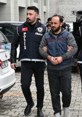Hastanede Bı&ccedil;aklı Dehşette 3 Kardeş Adliyeye Sevk Edildi