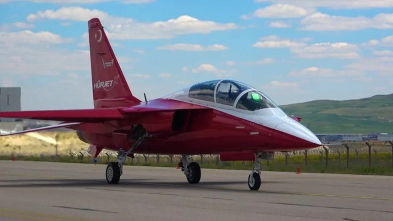 H&Uuml;RJET i&ccedil;in kritik imza: Yerli eğitim u&ccedil;ağı İspanya yolcusu