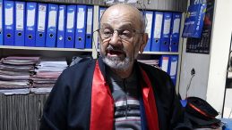 İ&ccedil;inde ukde kalmıştı: 77 yaşında &uuml;niversite hayalini ger&ccedil;ekleştirdi | '&Ouml;ğrenciler bana 'dede' diyordu'