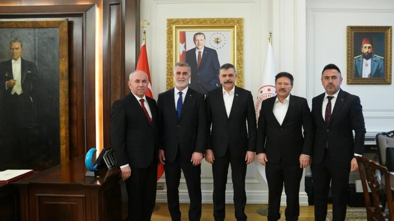 İ&ccedil;işleri Bakanı &Ccedil;ift&ccedil;i, TŞOF Heyetini Kabul Etti