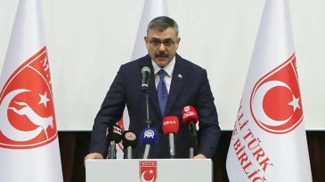 İ&ccedil;işleri Bakanı &Ccedil;ift&ccedil;i'den "B&uuml;y&uuml;k ve g&uuml;&ccedil;l&uuml; T&uuml;rkiye" mesajı