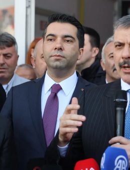 İçişleri Bakanı Çiftçi’ye davullu zurnalı karşılama; Vatandaşlardan sevgi seli