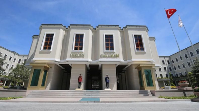 İçişleri Bakanlığı Duyurdu: 25 İlde Silah Kaçakçılarına ve Ruhsatsız Silah Bulunduranlara Operasyon