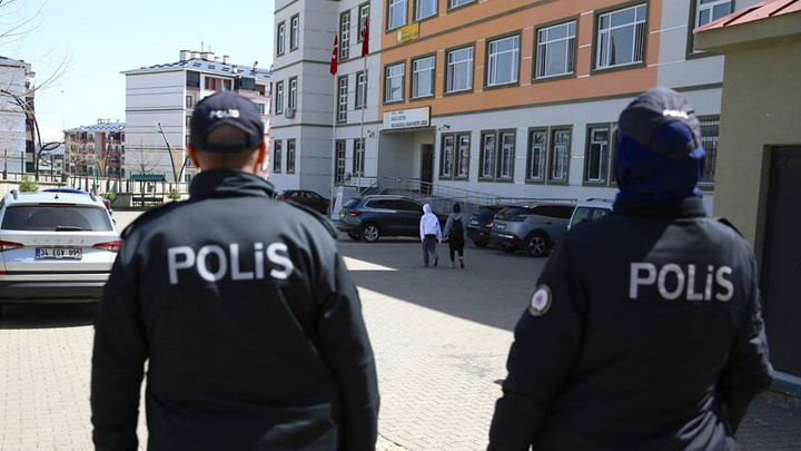 İ&ccedil;işleri Bakanlığı'ndan 81 ile 'okul g&uuml;venliği' genelgesi