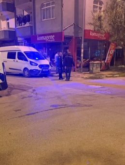 Iğdır'da evde esrarengiz &ouml;l&uuml;m: 2 kişi silahla vurulmuş halde bulundu