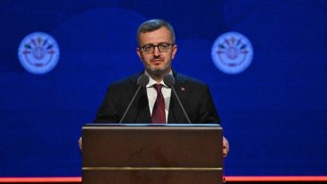 İletişim Başkanı Duran: Burada y&uuml;kselen her &ccedil;ocuk sesi, insanlığın umududur