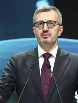 İletişim Başkanı Duran, Kut'&uuml;l Amare Zaferi'nin 110. yıl d&ouml;n&uuml;m&uuml;n&uuml; kutladı