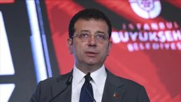 İmamoğlu &ccedil;ıkar ama&ccedil;lı su&ccedil; &ouml;rg&uuml;t&uuml; davasının 19. g&uuml;n: Duruşma 13 Nisan'a ertelendi