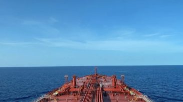 İngiliz basını: İran bağlantılı tankerler, ABD ablukasını aştı