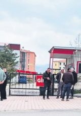 İnşaattan d&uuml;şen iş&ccedil;i &ouml;ld&uuml;