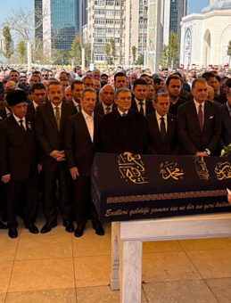 İş İnsanı Mahmut &Ccedil;alık Son Yolculuğuna Uğurlandı