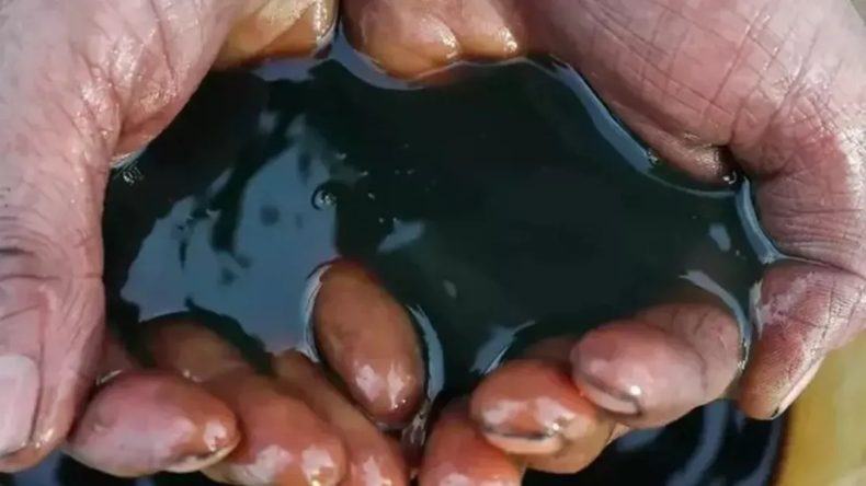 Irak, Suriye &uuml;zerinden siyah petrol ihracatına başladı!