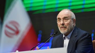 İran Meclis Başkanı Kalibaf&rsquo;tan M&uuml;zakere A&ccedil;ıklaması: ABD&rsquo;nin Karar Verme Zamanı Geldi
