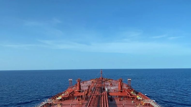 İran medyası: İran petrol tankeri ABD ablukasına rağmen H&uuml;rm&uuml;z Boğazı'ndan ge&ccedil;ti
