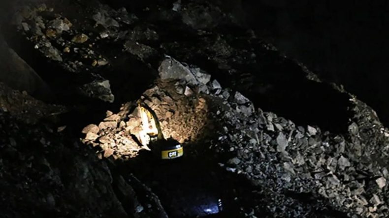 İran&rsquo;da maden faciası: 2 iş&ccedil;i yaşamını yitirdi