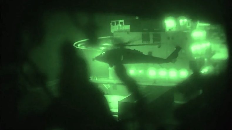 İran&rsquo;dan ABD&rsquo;ye misilleme: Savaş gemileri İHA ile hedef alındı