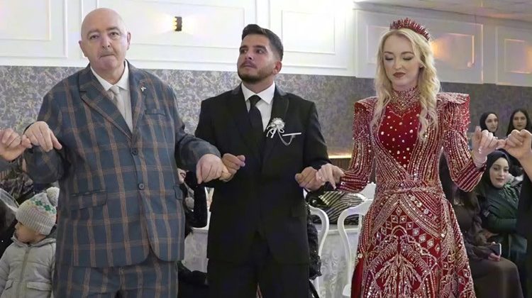 İsko&ccedil;ya'dan tatil i&ccedil;in geldi, Musa'ya vurulunca hayatı değişti | Evlendi, M&uuml;sl&uuml;man olup adını değiştirdi