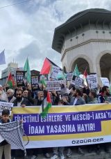 İsrail'in Gazze'ye Y&ouml;nelik Saldırıları İstanbul'da Protesto Edildi