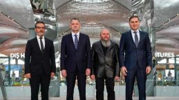İstanbul Havalimanı&rsquo;nda 37,7 Metrelik Heykelin A&ccedil;ılışı Yapıldı