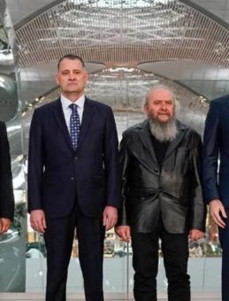 İstanbul Havalimanı’nda 37,7 Metrelik Heykelin Açılışı Yapıldı