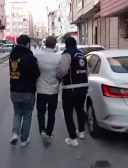 İstanbul merkezli 6 ilde "sahte belgelerle ikamet izni" operasyonu: 51 g&ouml;zaltı