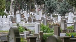 İstanbul Valiliği'nden mezarlıklarla ilgili yeni karar: İlgili kurumlara yazı g&ouml;nderildi