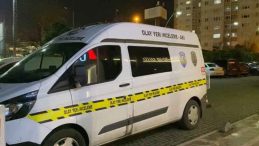 İstanbul'da kızını silahla &ouml;ld&uuml;r&uuml;p eski eşini ağır yaralayan ş&uuml;pheli yakalandı