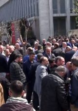 İstanbul'da &Ouml;zel Halk Otob&uuml;s&uuml; Esnafından İBB &Ouml;n&uuml;nde Protesto