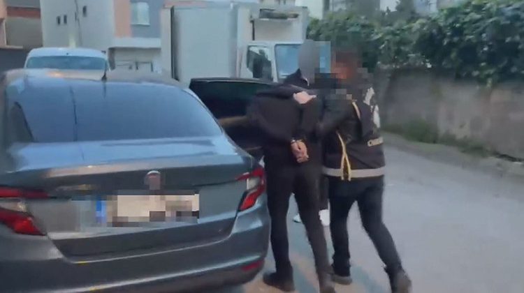 İstanbul'da Silahlı Su&ccedil; &Ouml;rg&uuml;t&uuml;ne Operasyon: 21 Ş&uuml;pheli Tutuklandı