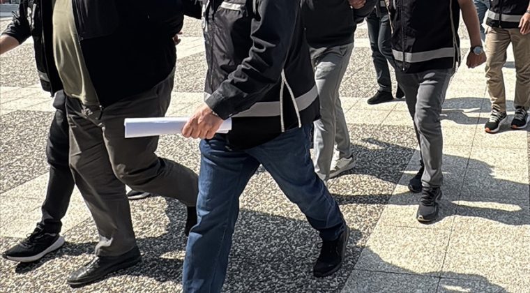 İstanbul'da su&ccedil; &ouml;rg&uuml;t&uuml; operasyonunda 21 ş&uuml;pheli tutuklandı
