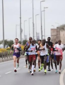 İstanbul&rsquo;da 21'inci İstanbul Yarı Maratonu Nedeniyle Bazı Yollar Trafağa Kapatılacak