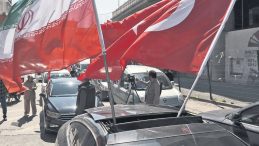 İstanbul&rsquo;da İran&rsquo;a Destek Konvoyu