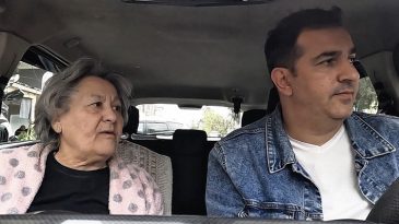İzleyen herkes 'helal olsun' dedi | Yaşlı kadın aracına binip durumu anlatınca ilk s&ouml;z&uuml; 'dua edersin' oldu
