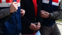 Jandarma'dan tarihi eser ka&ccedil;ak&ccedil;ılarına operasyon! 2 kişi su&ccedil;&uuml;st&uuml; yakalandı