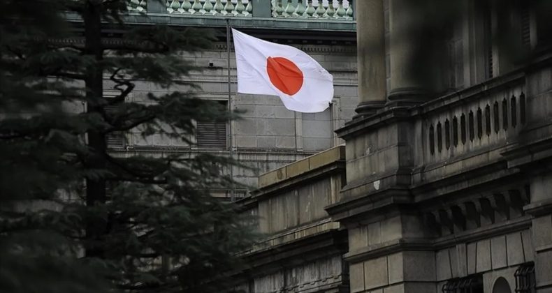 Japonya, Faizleri Sabit Bıraktı