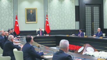 Kabinede G&uuml;ndem: Savaşın Etkileri