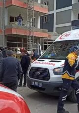 Kahramankazan&rsquo;da 8 Katlı İnşaat Iskelesi &Ccedil;&ouml;kt&uuml;! 1'i Ağır 3 İş&ccedil;i Yaralı
