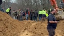 Kahreden olay&hellip; Toprak altında kalan 2 iş&ccedil;iden 1'i &ouml;ld&uuml;