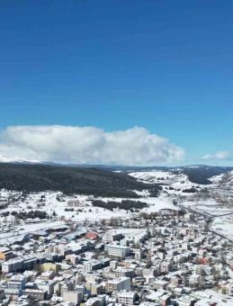 Kars ve Sarıkamış Nisan Ayında Kar Altında! B&uuml;y&uuml;leyici G&ouml;r&uuml;nt&uuml;