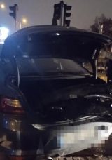 Kartal'da İki Otomobil &Ccedil;arpıştı: 2 Kişi Yaralandı