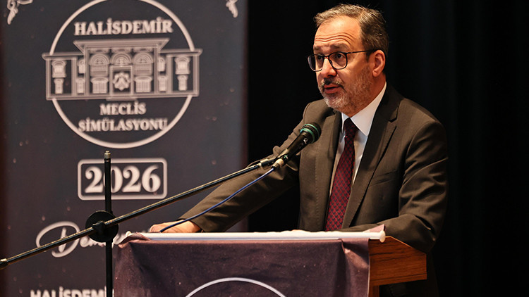 Kasapoğlu: Demokrasi; fikrin, s&ouml;z&uuml;n ve d&uuml;ş&uuml;ncenin ağırlığına duyulan saygıdır